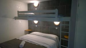 Hotels Fasthotel Chambery : Chambre Triple