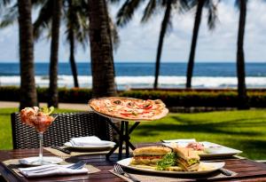 Pierre Mundo Imperial Riviera Diamante Acapulco