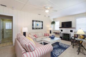 Two-Bedroom House room in Estero Condo #241046