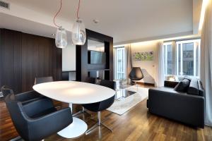 Family Room room in Eurostars Grand Central