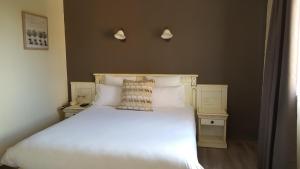Hotels Le Mas Du Colombier : photos des chambres