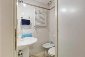 Holiday Jeans Apartment