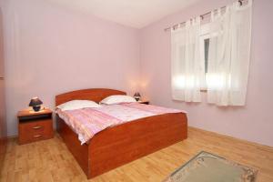 Apartments by the sea Mrljane, Pasman - 319