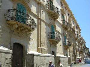 Double or Twin Room with Balcony room in B&B Conte Di Cavour