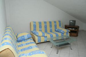 Two-Bedroom Apartment room in Apartments by the sea Rogoznica - 4255
