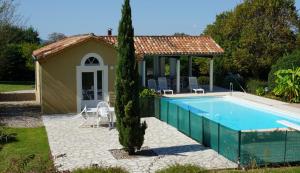 Maisons de vacances Gites La Bakenia : photos des chambres