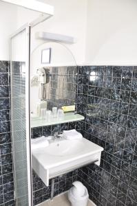 Hotels Citotel Hotel Cesar : photos des chambres