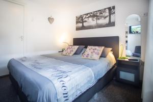 Double Room with Private External Bathroom room in Panorama Sousberg B&B