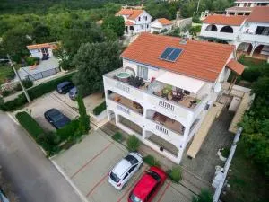 Apartments Ruzica - Pinezici