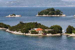 Three-Bedroom Apartment with Terrace and Sea View room in Apartments by the sea Prozurska Luka Mljet - 4939