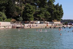 Apartment Banjol 4965b