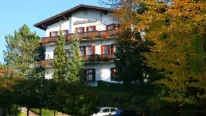 Pension Waldfriede - أوبرفارت