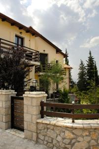 Dryas Guesthouse Parnassos Greece