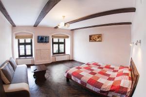 Квартира в центрі по вулиці Вірменська 12 дві спальні з двуспальними ліжками є інтернет сама Площа Ринок