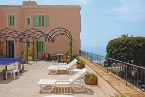 Hotels Hotel Vacances Bleues Balmoral : photos des chambres