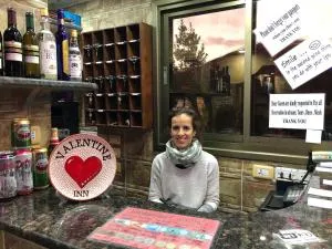 Valentine Inn - Tufailah