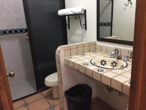 Hotel Montroi Express