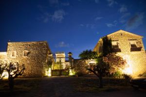 B&B / Chambres d'hotes Domaine Sainte Suzanne : Suite - Vue sur Jardin