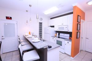 Los Cabos III Condominiums