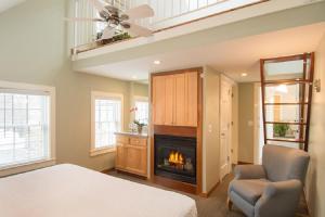 Superior King Room room in 8 Dyer Hotel