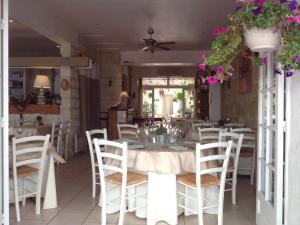 Hotels Hotel Restaurant Le Provencal : photos des chambres