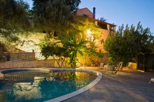 Agathes Traditional Houses