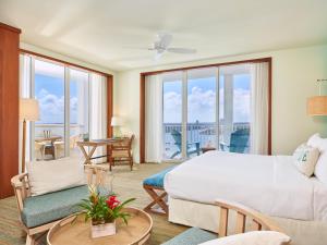 King Junior Suite Intracoastal View room in Margaritaville Hollywood Beach Resort