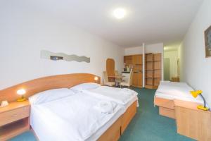 Triple Room room in Hotel Arnost Garni