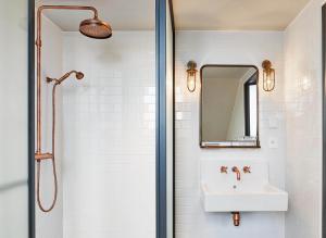 Hotels The Hoxton, Paris : photos des chambres