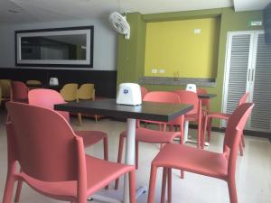 Hotel 56 Avenue Plaza