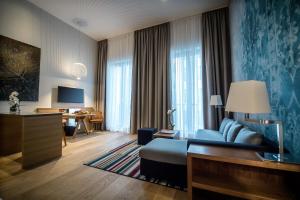 Business Suite room in The Wellem in The Unbound Collection by Hyatt