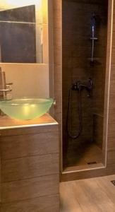 Minimal Studio in Paleo Faliro