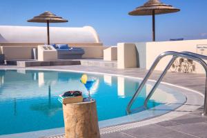 Anemoessa Villa hotel, 
Santorini, Greece.
The photo picture quality can be
variable. We apologize if the
quality is of an unacceptable
level.