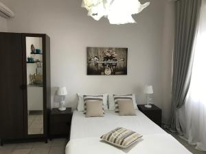 Morpheus Rooms Syros Greece