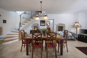 Villa Primela****