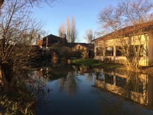 Hotels LOGIS Hotel Le Chantoiseau : photos des chambres