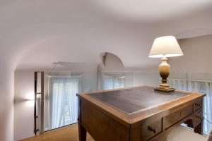 Palazzo Del Carretto-Art Apartments and Guesthouse