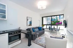 Colony Suites - Hildesheimer St. - Geʼullim