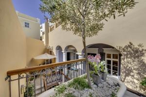 Arhontiko Ermoupolis Syros Greece