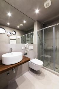 Deluxe Double Room with Balcony room in Rumi Rooms