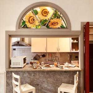 Delicious House