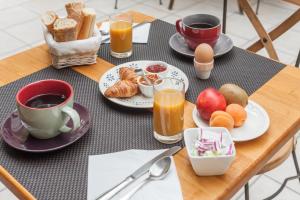 Hotels Logis Hotel Le Central : photos des chambres
