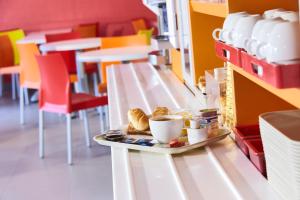Hotels Premiere Classe Plaisir : photos des chambres