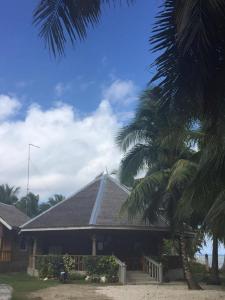 Cliff Side Beach Resort and Cottages