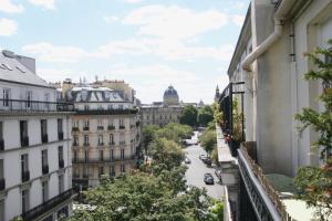 Appartements Appartement lumineux avec balcon au coeur de Paris : photos des chambres