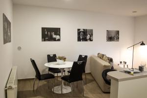 Rakuscha Apartment 