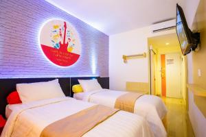 Front One Budget Muntilan