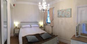 The Lodge at Heathfield