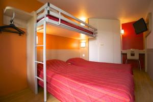 Hotels Premiere Classe Grenoble Nord Moirans : Chambre Triple (1 Lit Double et 1 Lit Simple)