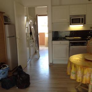 Appartements Cavalaire chez Michelle : Studio (2 Adultes + 2 Enfants)